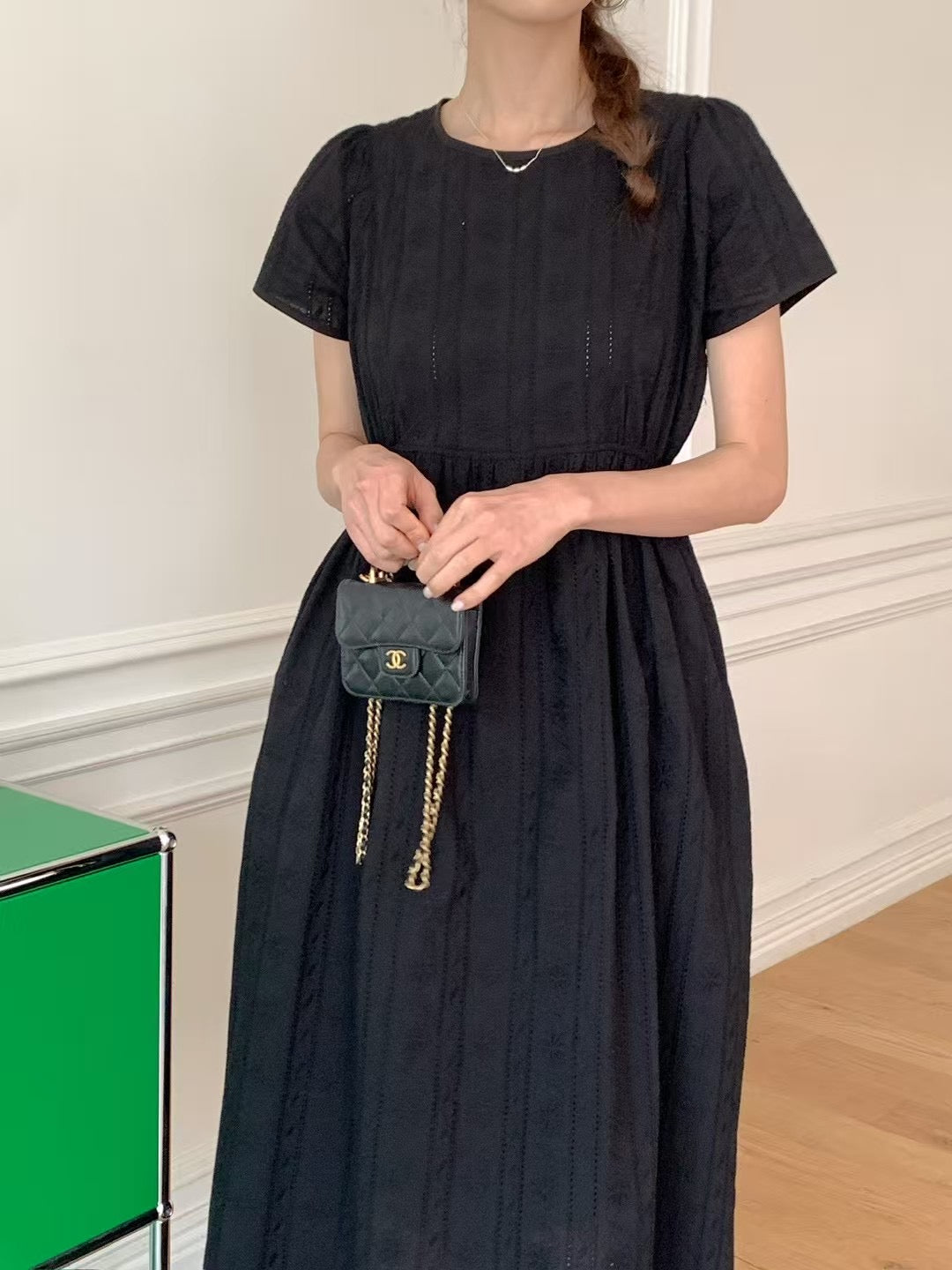 Black Embroidery Dress 黑色刺繡連衣裙
