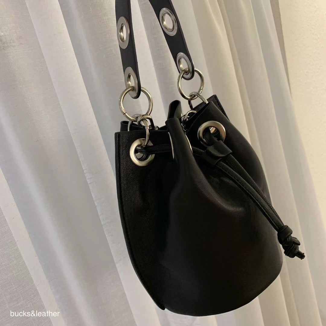 Leather Hang Bag 羊皮水桶手袋