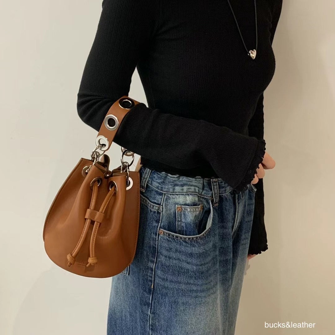 Leather Hang Bag 羊皮水桶手袋