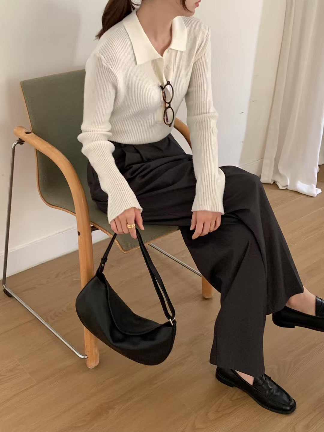 Leather Moon Bag 月型皮袋
