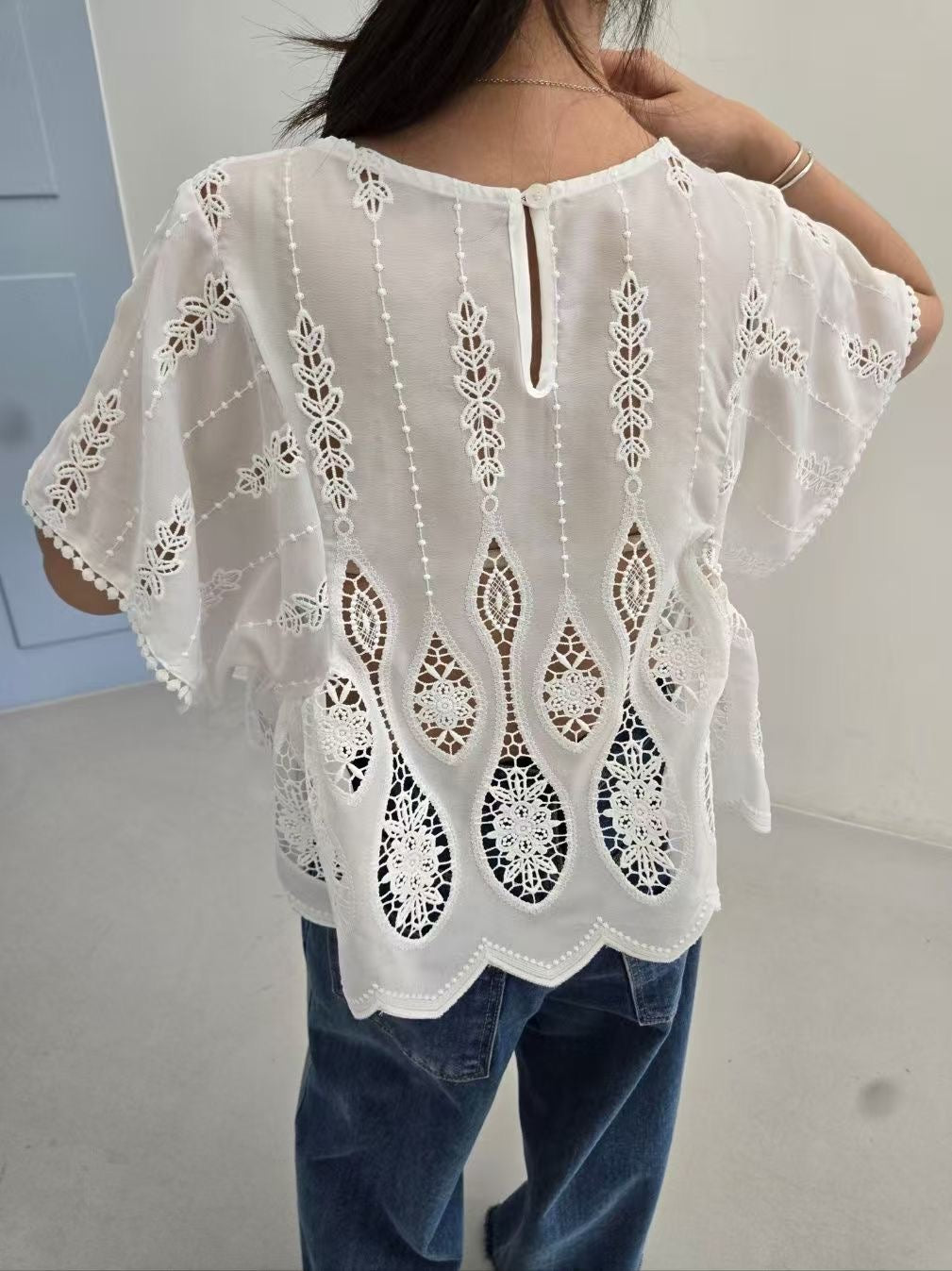 #302B Classic Eyelet Top 經典通花上衣