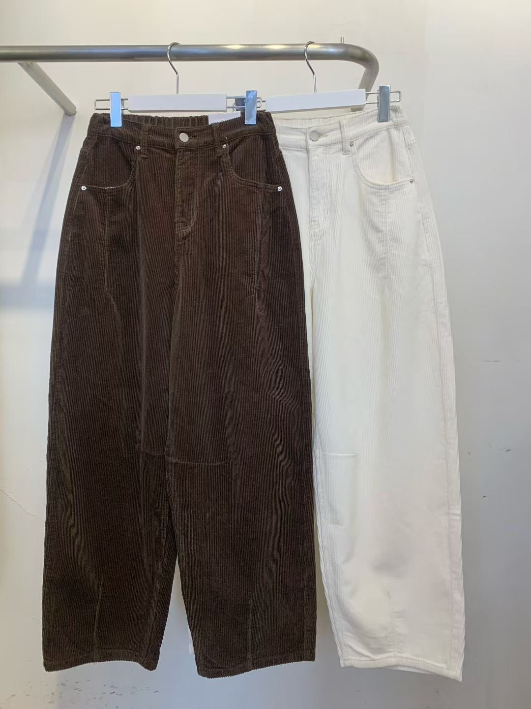Baggy Curve Pants 燈芯絨繭型長褲