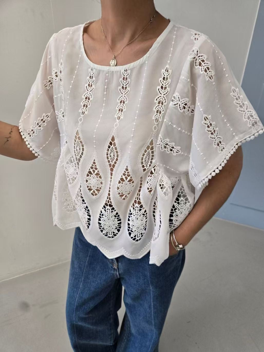 #302B Classic Eyelet Top 經典通花上衣