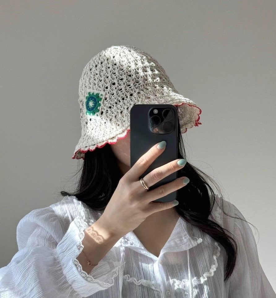 Stitched-logo bucket hat 線冷繡花漁夫帽