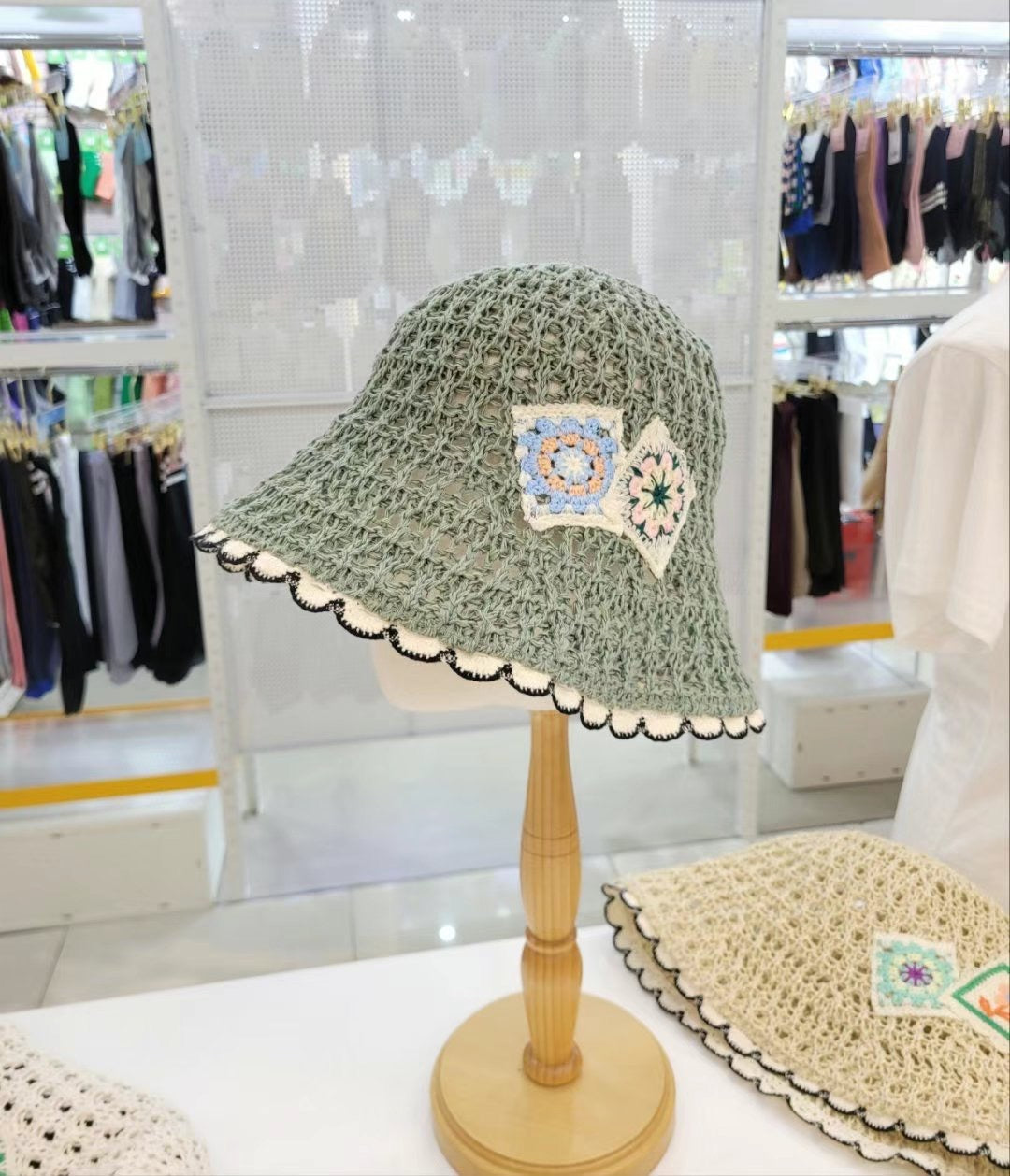 Stitched-logo bucket hat 線冷繡花漁夫帽