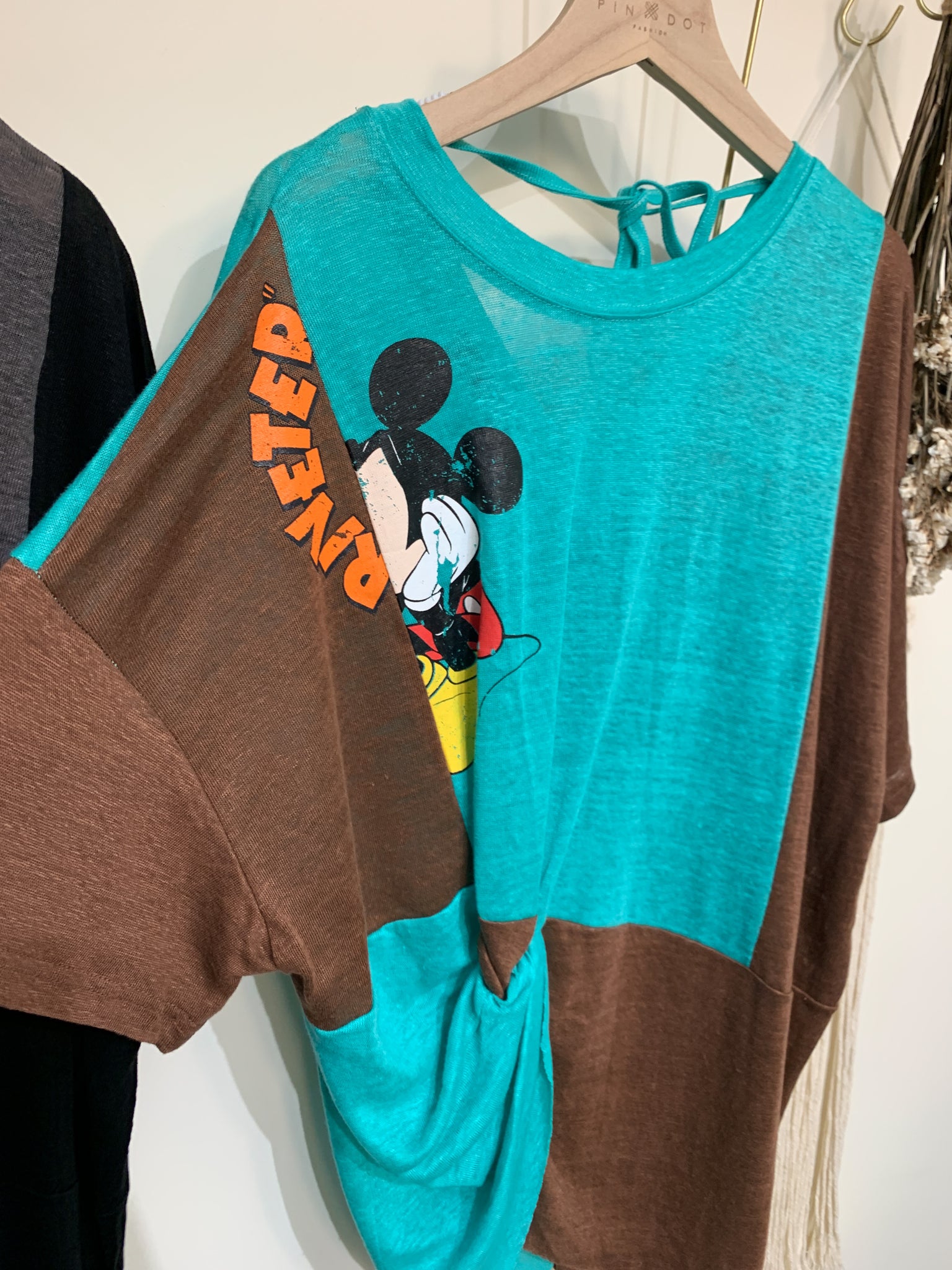 Mickey Linen Sweater 米奇麻質上衣